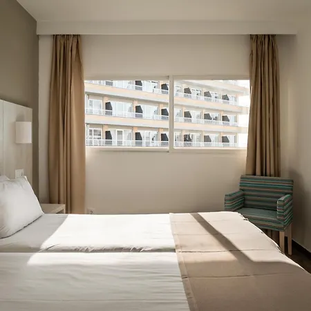 Aparthotel Vistasol 3*
